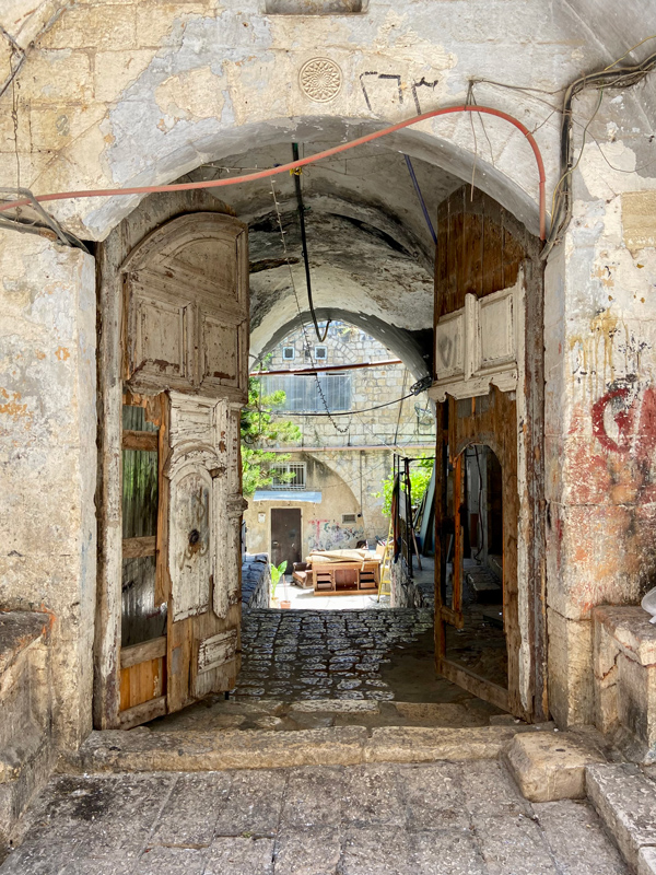 Doorway-in-Jerusalem