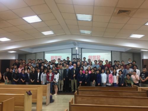 Group photo of seminary students in Taiwan