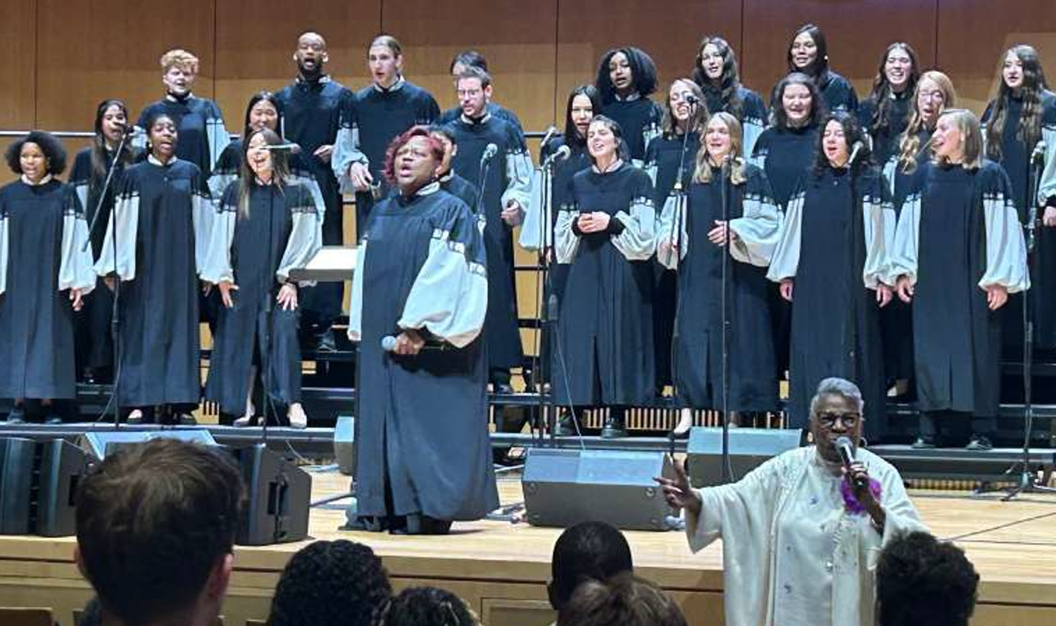 gospel-choir-performing
